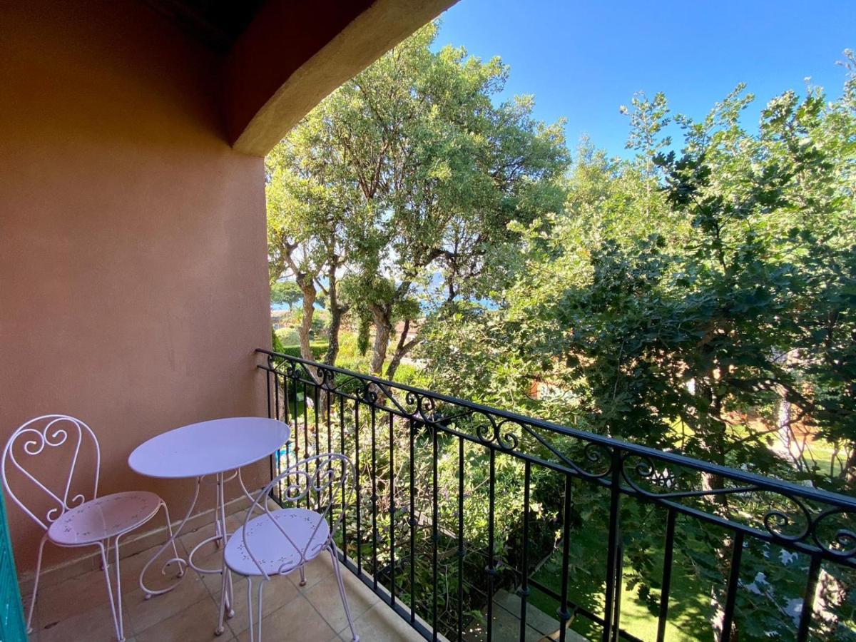 Villa Vue Mer Donnant Sur Le Golfe De St Tropez, 2 Chambres, 6 Pers, Piscine Commune Saint-Tropez Eksteriør bilde